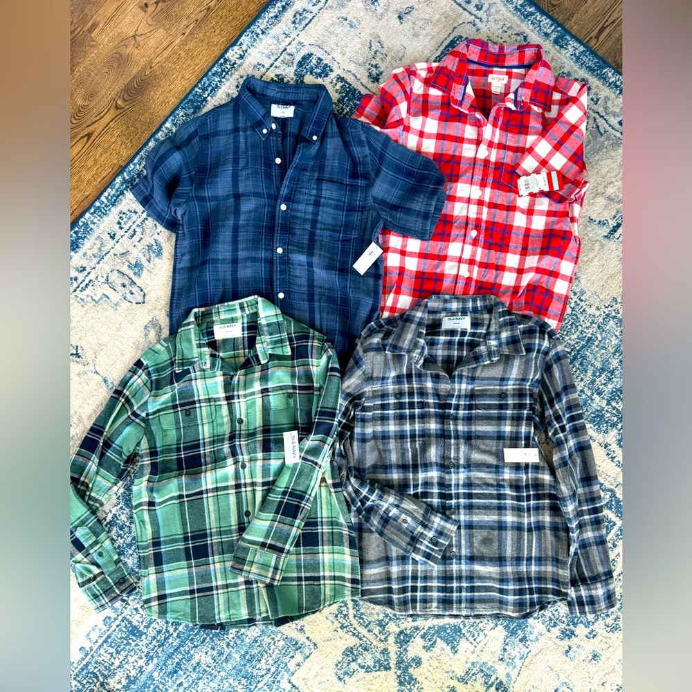 Lot- 4 Boys shirts. - sold